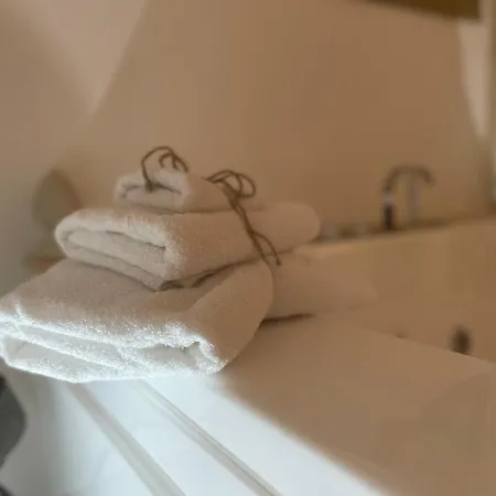 Bed & Breakfast Le Dimore Del Portico 4*