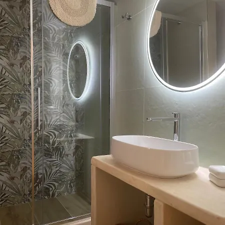 Le Dimore Del Portico Bed and Breakfast 4*