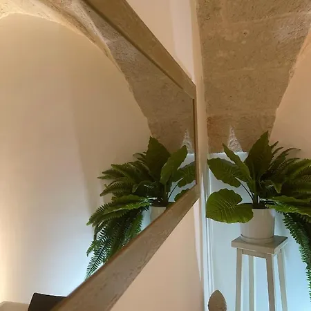 Le Dimore Del Portico Bed and Breakfast